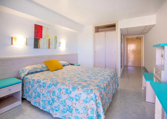 Servigroup Torre Dorada 3* בנידורם